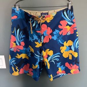 NWOT Patagonia Board shorts tropical print
